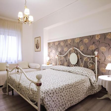 Casa Alessandro Casa Maria Francesca نابولي المظهر الخارجي الصورة